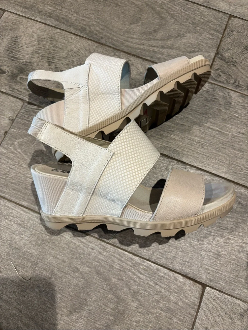 Sorel Beige Women’s Wedge Sandals with Slingback - Size 10
